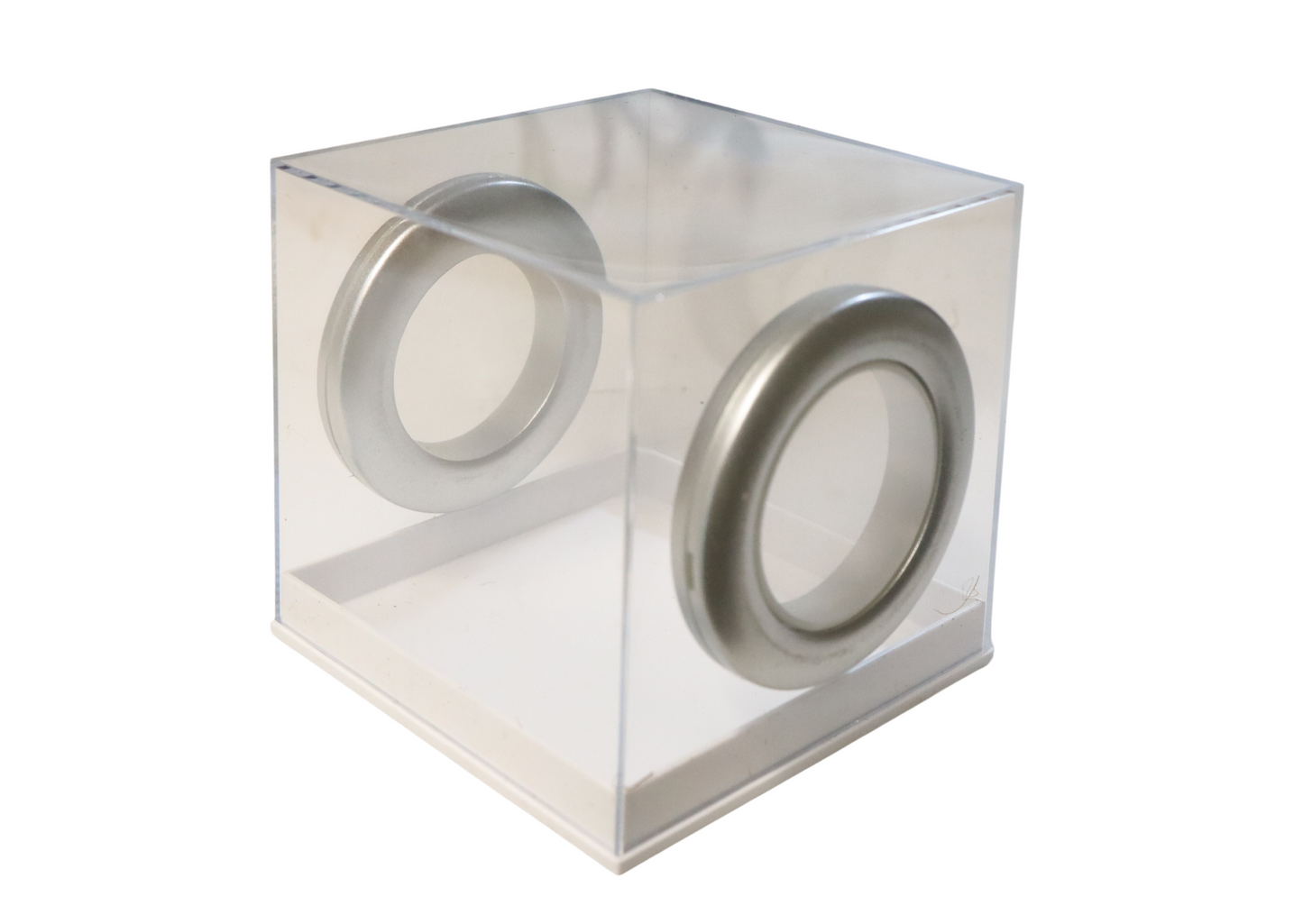 New Style Rearing Cube